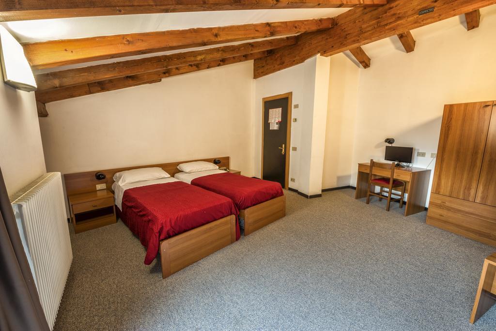 Hotel Drago メッツォコローナ エクステリア 写真
